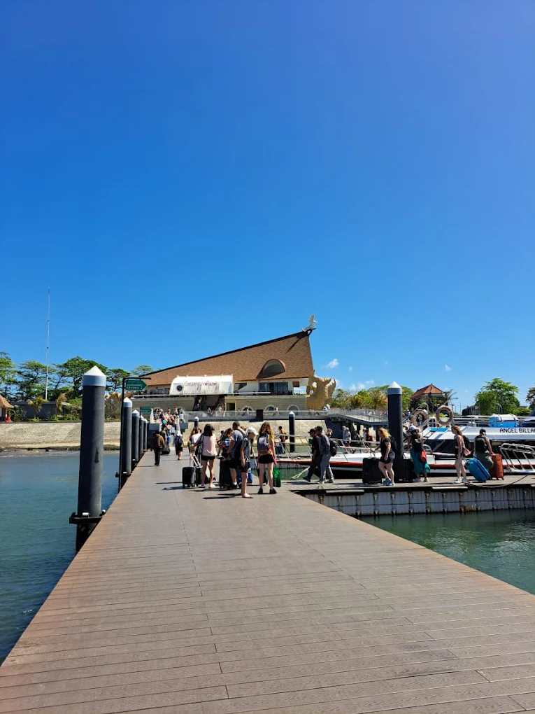 pelabuhan sanur jetty pelabuhan sanur jetty yang modern sehingga tidak perlu basah saat naik ke fast boat